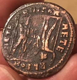 Follis de Maxence - AETERNITAS AVG N / MOST?