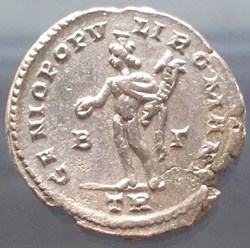 Follis de Dioclétien - GENIO POPVLI ROMANI/ B|(GAMMA) / TR