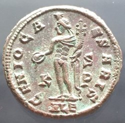 Follis de Maximin II Daia - GENIO CAESARIS / K / S P / ALE
