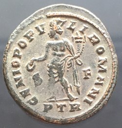 Follis de Maximin II Daia - GENIO POPVLI ROMANI / S / F / PTR