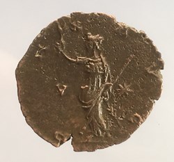 EG 213 - Antoninien de Victorin - PAX AVG/ V (palme)*
