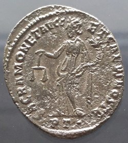 Follis de Maximien Galère - SACRA MONET AVGG ET CAESS NOSTR / PT