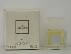 VALENTINO - Very Valentino