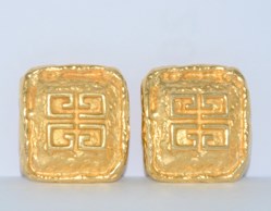 GIVENCHY - Boucles d'oreilles carrées logo