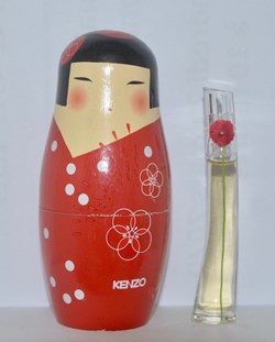 KENZO - Flower By Kenzo - Poupée Japonaise - St Valentin 2009