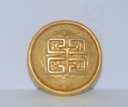 GIVENCHY - Broche ronde logo