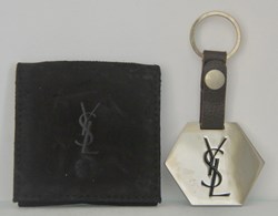 SAINT-LAURENT Yves - L'Homme Porte-clés