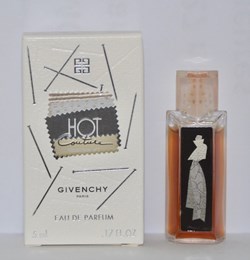 GIVENCHY - Haute Couture