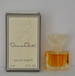 RENTA Oscar de la R - Oscar