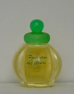 LE MONDE EN PARFUM - VITTORI Isabel - Pour vous des Fleurs