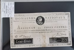 Assignat 300 livres face royale série 39215