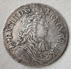 Écu 1679 A à la cravate