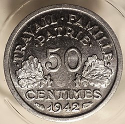 50 centimes 1942 première frappe aux croix dans les globules