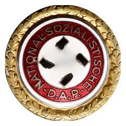 Insigne d'honneur or du NSDAP (n° 16268)