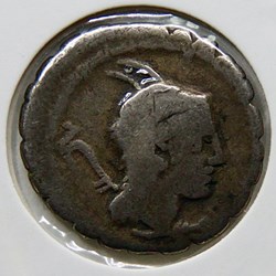 Papia (79 av. JC) - Denier serratus