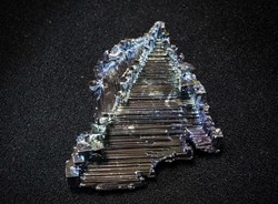 Bismuth (de synthèse)