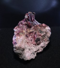 Erythrite