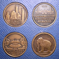 Coffret de l'exposition coloniale internationale de Paris (1931). Revers