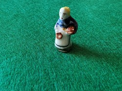 Boulangere en porcelaine