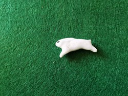 Lièvre en porcelaine