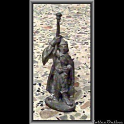 Elfe wizard adventurer de J. Guthrie par Ral Partha (1979)