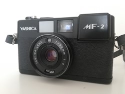YASHICA MF-2