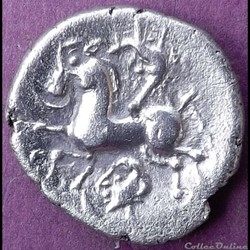 Série 1070 DT 3393  drachme au carnyx