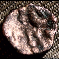 Série 30 DT 186 Quart de statère dit "aux arcs de cercle"" à la griffe " " aux segments "