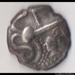 DT série 377 minimi à la tête de Pallas / aux deux carnyx