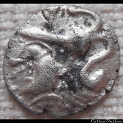DT série 377 minimi à la tête de Pallas / aux deux carnyx