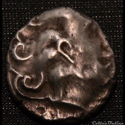 Série 878 DT 3183 Quinaire à la lyre (annelet )