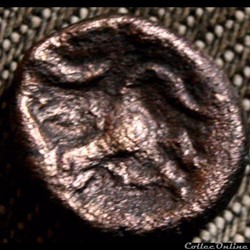Série 30 DT 186 Quart de statère dit "aux arcs de cercle"" à la griffe " " aux segments "