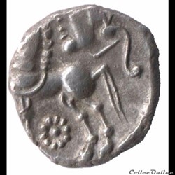 Série 1079  Drachme à la tête coupée sur le cheval