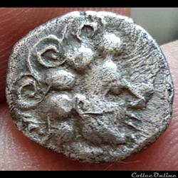 Série 878 DT 3182 Quinaire à la lyre et au S