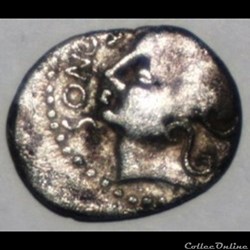 Série 971 DT 3266 Quinaire SANTONOS au droit ( incertaine Santons )