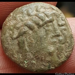 Série 875 statère en bronze du type de Chenôve à la lyre