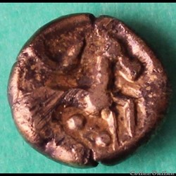 Série 30 DT 186 Quart de statère dit "aux arcs de cercle" à la griffe " " aux segments "