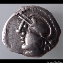 Denier à la tête casquée