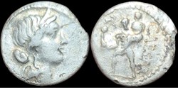 Julius Caesar Denarius fouree, Africa, 47-46 BCE. AR 2.8 g. 18mm,