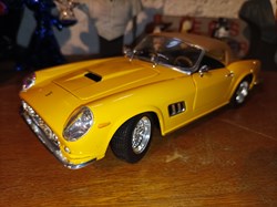 1961 250 GT spider california Hot Wheels