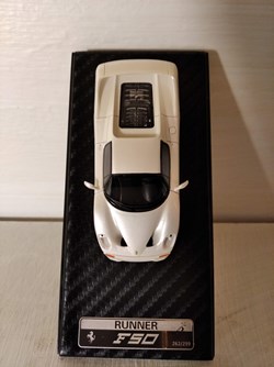 Runner Ferrari F50