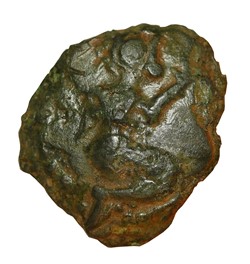 BELLOVAQUES Bronze au personnage accroupi
