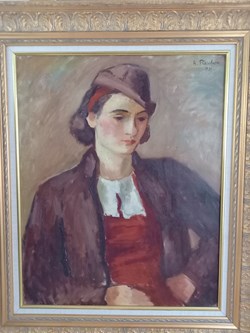 Germaine au chapeau