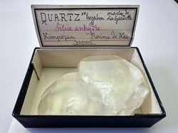 Quartz "macle du Japon" (8 cm)