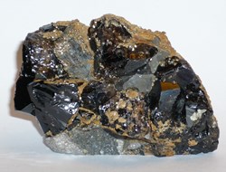 Cassitérite et Arsenopyrite