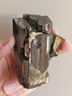 Ferberite (biterminée)