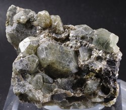 Topaze avec inclusions de Chlorite verte