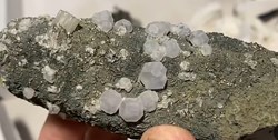 Fluorite et Apatite sur Quartz