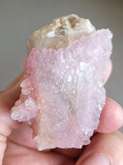 Quartz rose cristallisé sur Quartz
