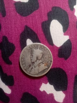 GEORGE V KING EMPEROR ONE RUPEE COIN